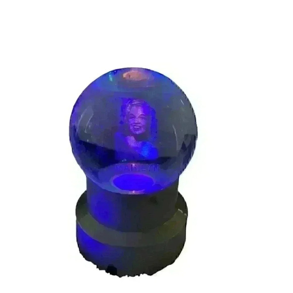 Laser Sketched Crystal Ball on lighted Pedestal-Marilyn Monroe - Picture 4 of 4